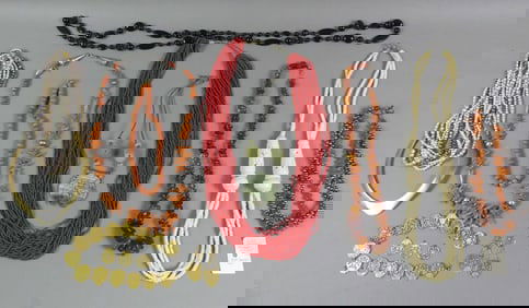 GROUP OF ESTATE NECKLACES