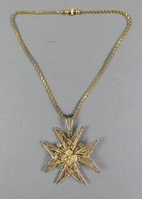 14K STAR PENDANT & CHAIN