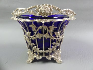 1843 GEORGIAN STERLING BASKET - BARNARD
