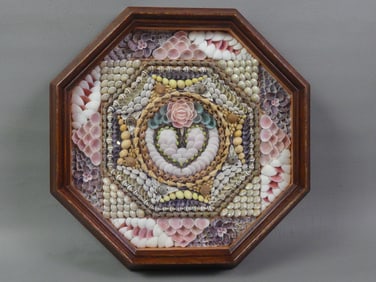 CASED SEASHELL VALENTINE