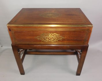 BOULLE & WALNUT BOX ON STAND