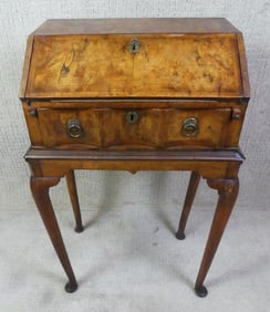 PERIOD ENGLISH LADY'S DESK