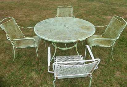 OUTDOOR IRON TABLE & CHAIRS