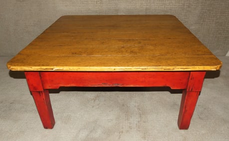 PRIMITIVE WOOD COFFEE TABLE
