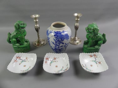 8 PIECES OF ASIAN CERAMICS