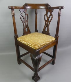 ANTIQUE CHILD'S CORNER CHAIR