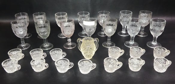SANDWICH SMALL WINES & MINI TEACUPS