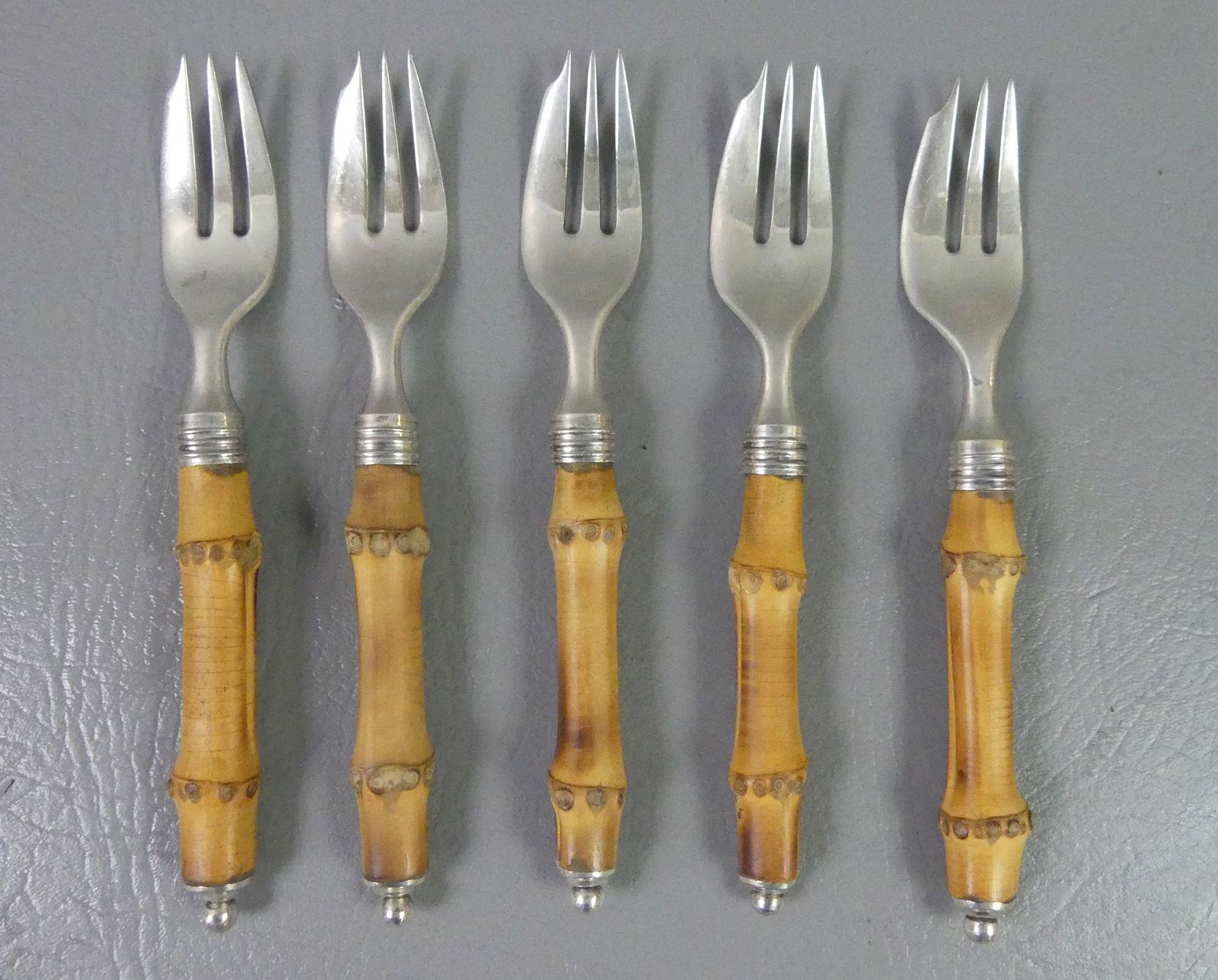 5 BUCCELATTI STERLING & WOOD FORKS - TAHITI
