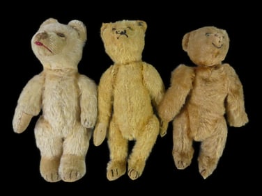 3 ANTIQUE STEIFF TEDDY BEARS