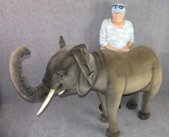 6 FOOT HANSA RIDE-ON ELEPHANT