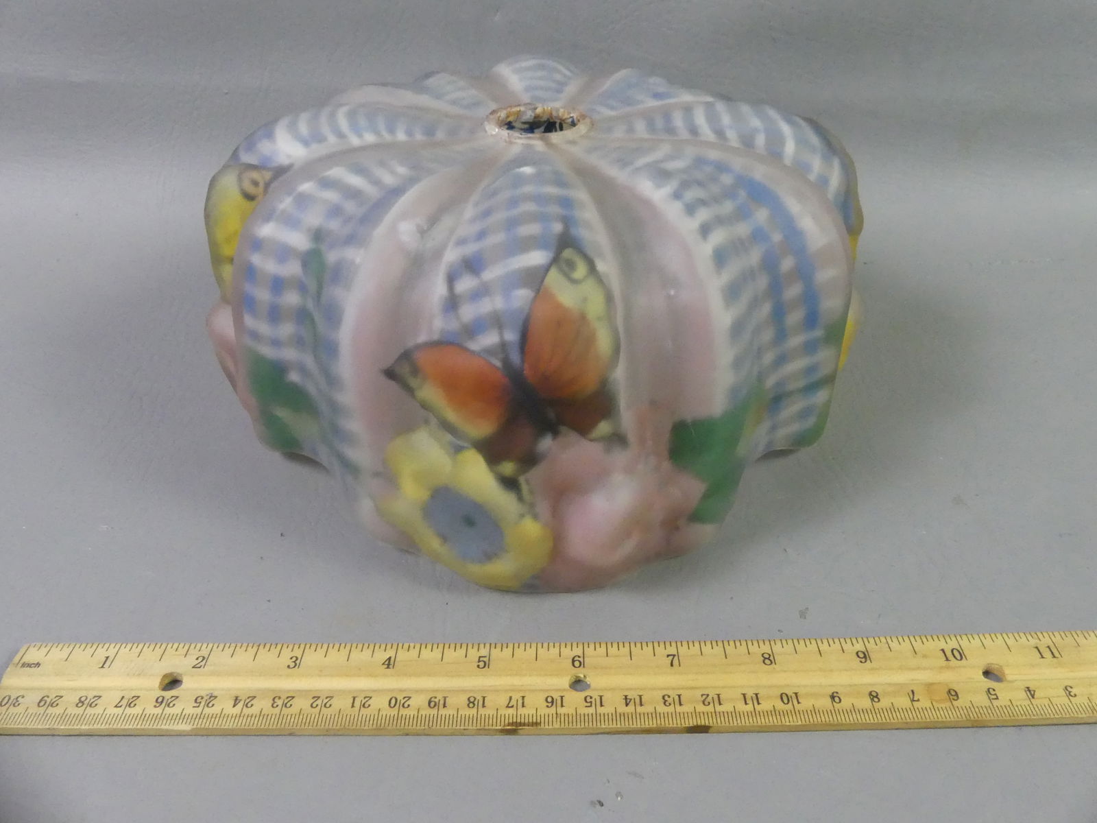 PAIRPOINT PUFFY LAMP SHADE (1 of 5)