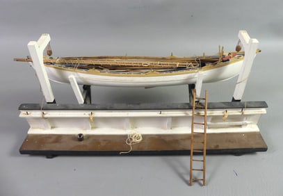 WHALE SHIP MODEL OF LONG BOAT