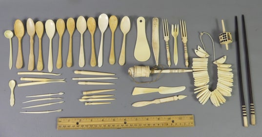 LOT SAILOR MADE WHALEBONE ITEMS
