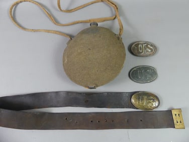 CIVIL WAR US BELT PLATES & CANTEEN