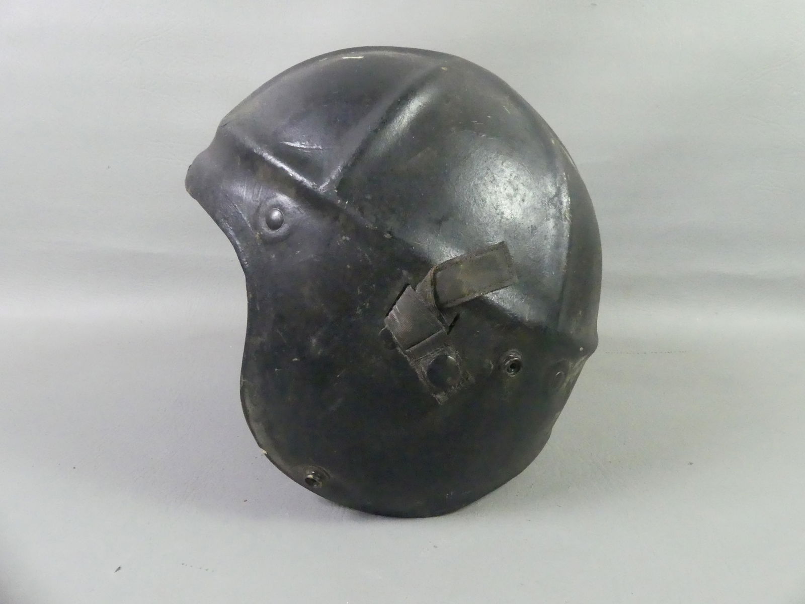 US GENTEX NAVAL FLIGHT HELMET (1 of 6)