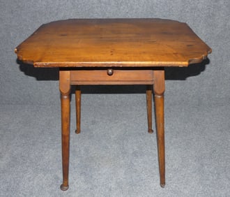 PERIOD TAVERN TABLE