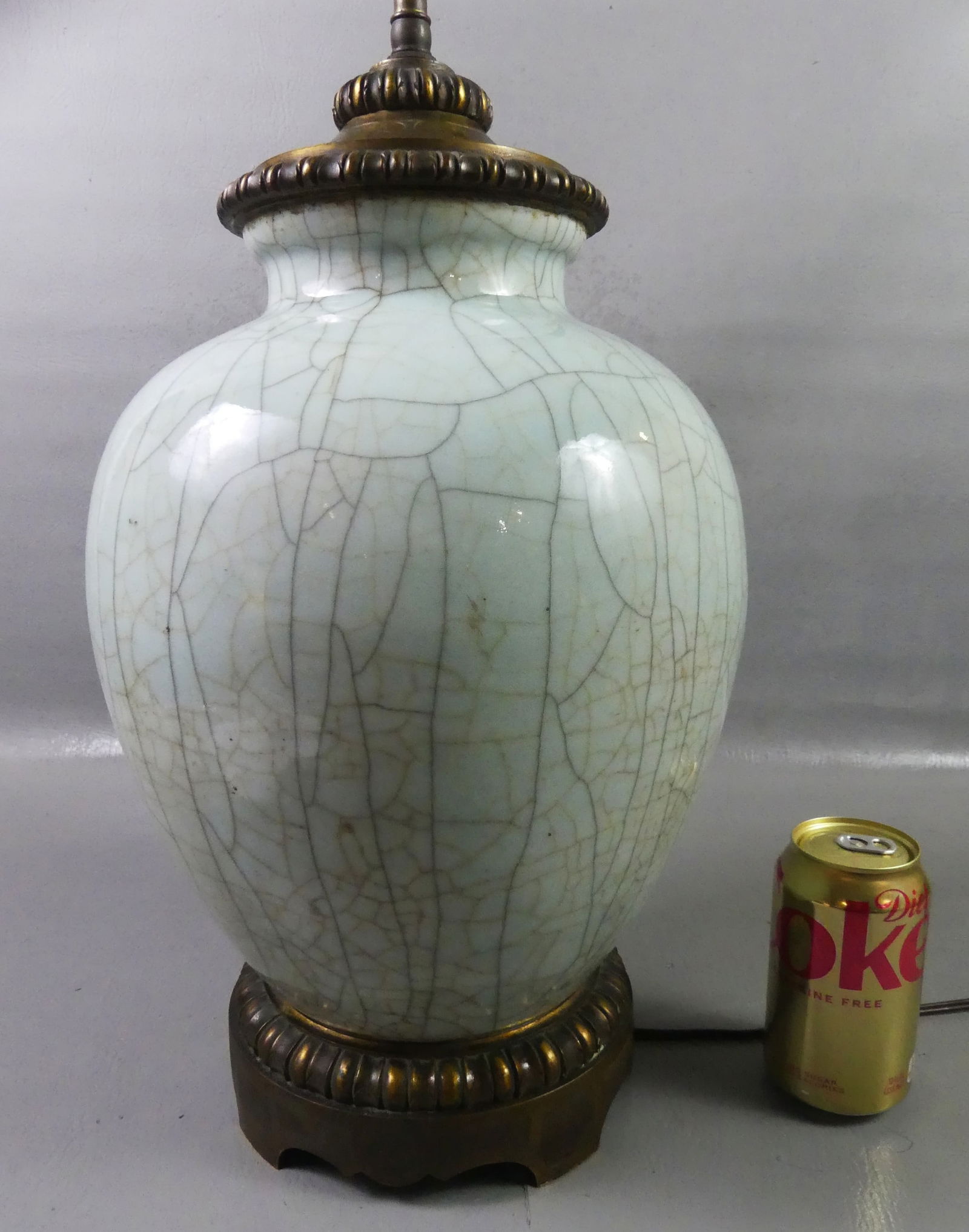 18TH C. CHINESE CRACKLEWARE LAMP (1 of 5)