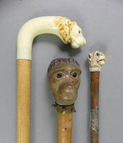 2 MONKEYS & LION CANE