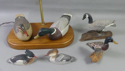 CARVED BIRD LOT & LAMP
