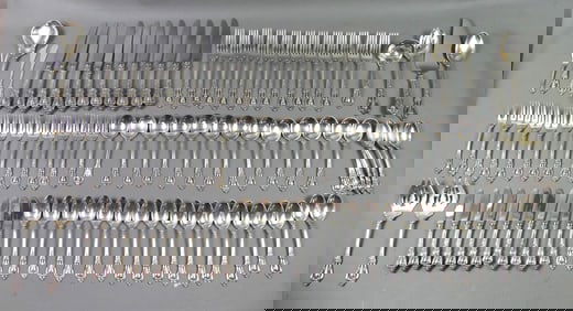 LUNT ELOQUENCE STERLING FLATWARE SET