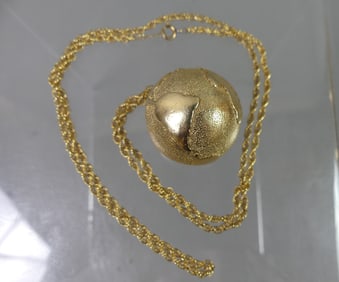 14K GOLD NECKLACE - GLOBE PENDANT