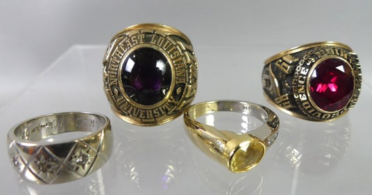 4 ASSORTED GOLD RINGS 10K /14K