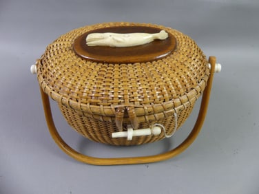 1983 NANTUCKET BASKET PURSE