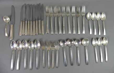 TOWLE STERLING CRAFTSMAN FLATWARE SET