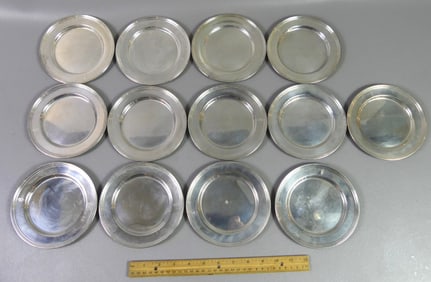 SET 13 INTERNATIONAL STERLING PLATES