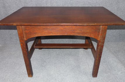 ATTRIBUTED STICKLEY LIBRARY TABLE