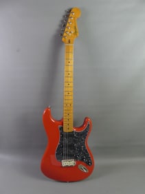 SQUIER RED ELECTRIC GUITAR