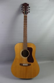 GUILD D35 ACOUSTIC GUITAR