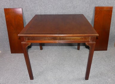 BAKER MAHOGANY EXTENSION CARD TABLE