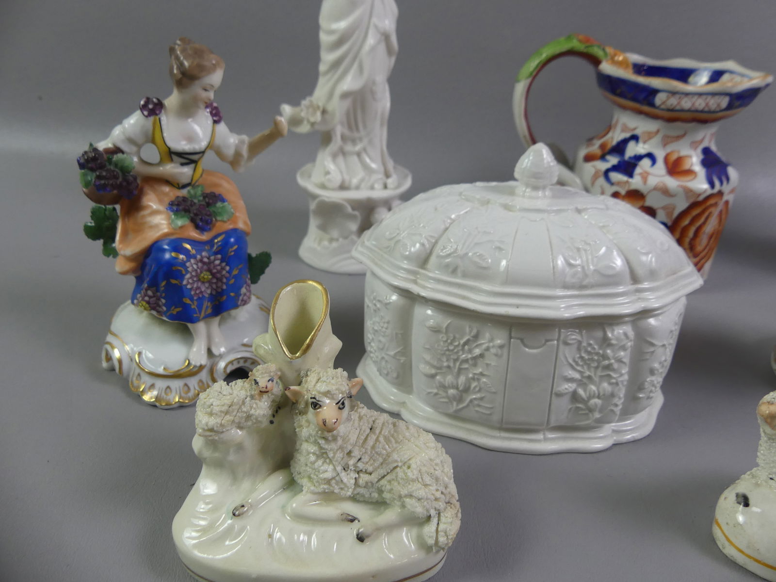ASSORTED LOT OLD CERAMIC ITEMS - 4