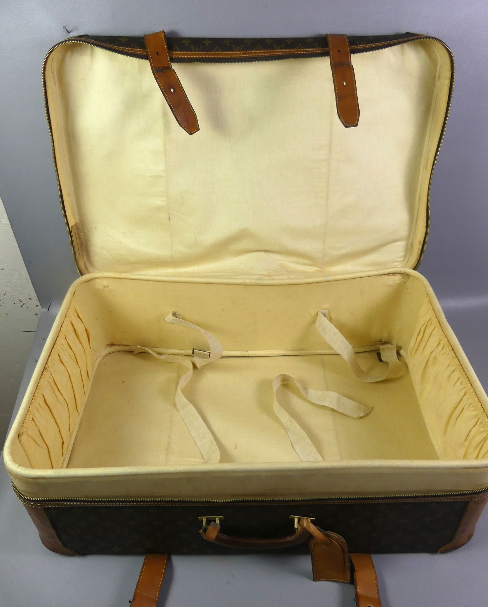 LOUIS VUITTON MONOGRAM SUITCASE - 3