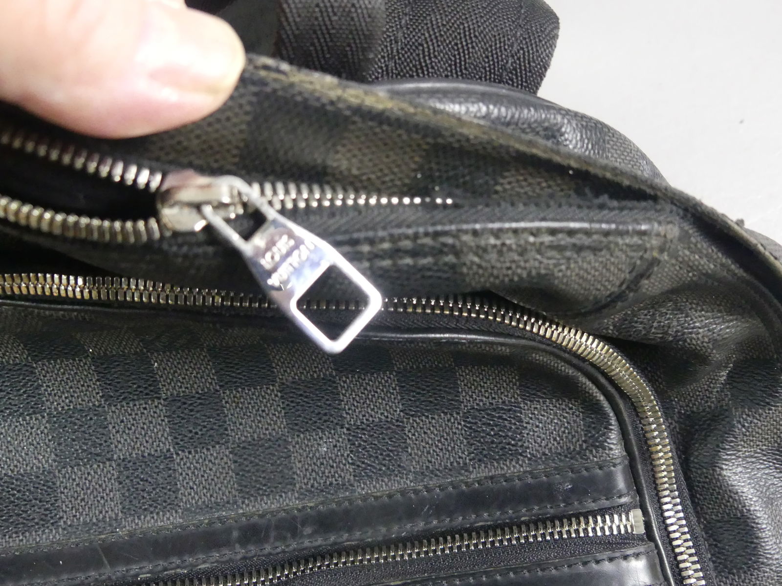 LOUIS VUITTON BACKPACK - DAMIER - 5