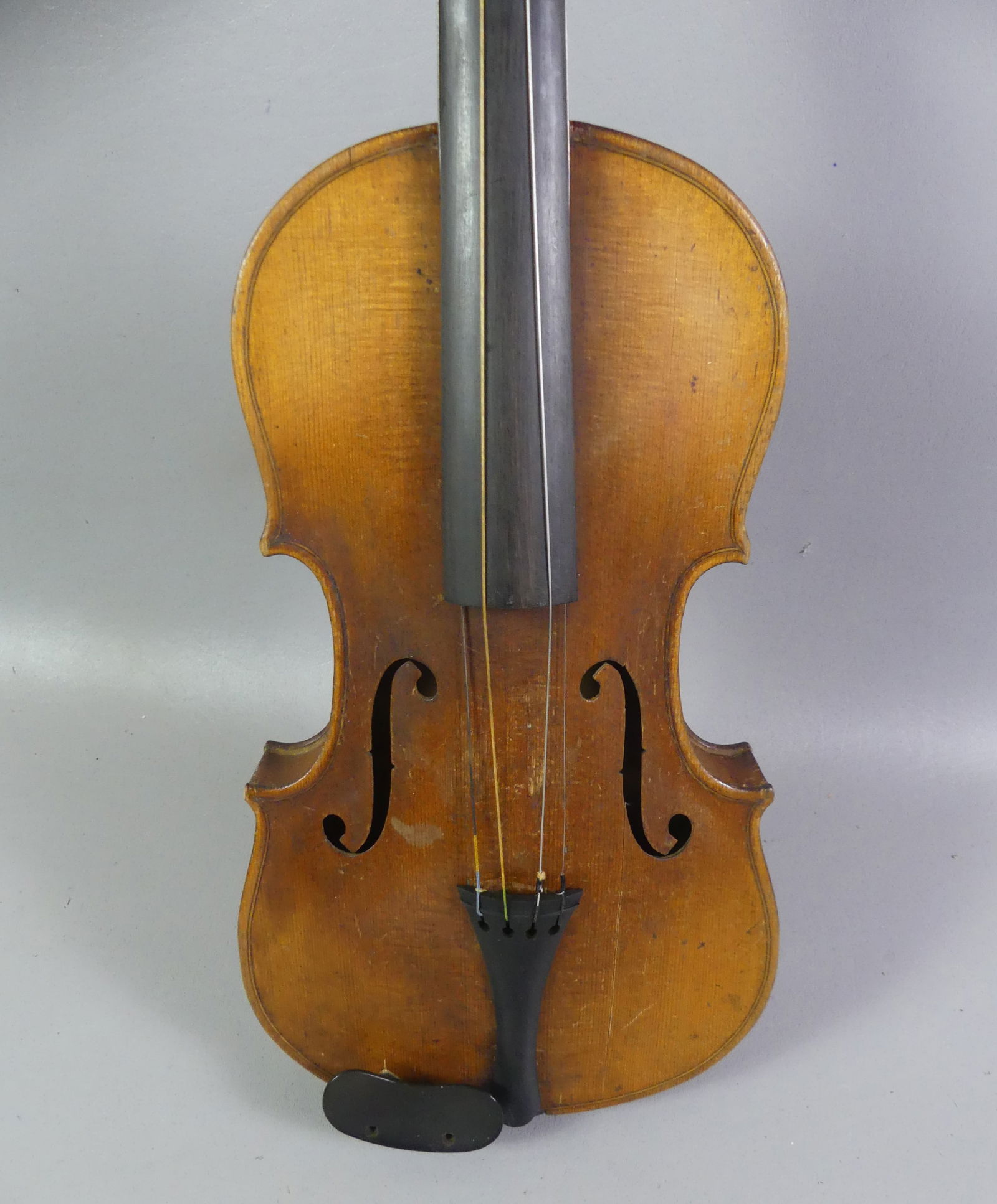 OLD VIOLIN - 2
