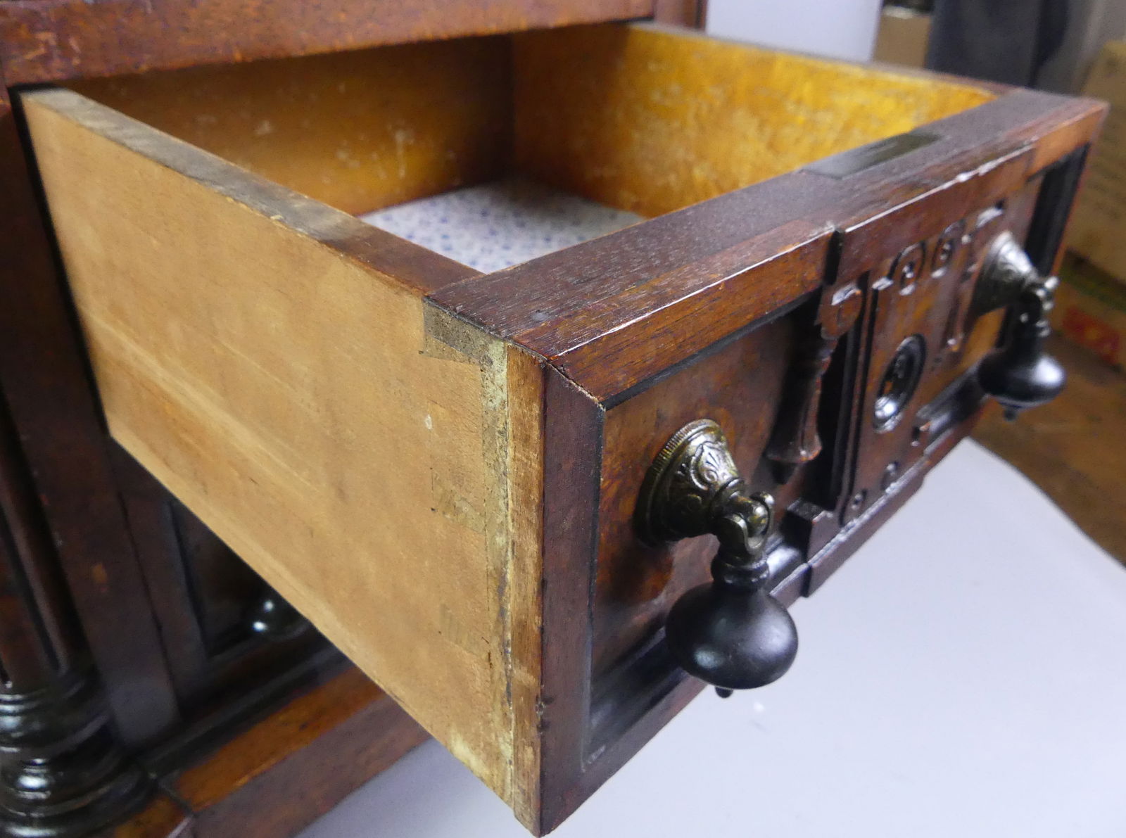 RENAISSANCE REVIVAL HALF COMMODE - 4