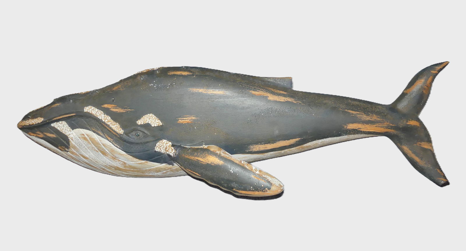 3 FT. CARVED WHALE PLAQUE: Nice modern carved and painted wood whale wall plaque, unsigned. 38 in long x 10 in high. VG condition.