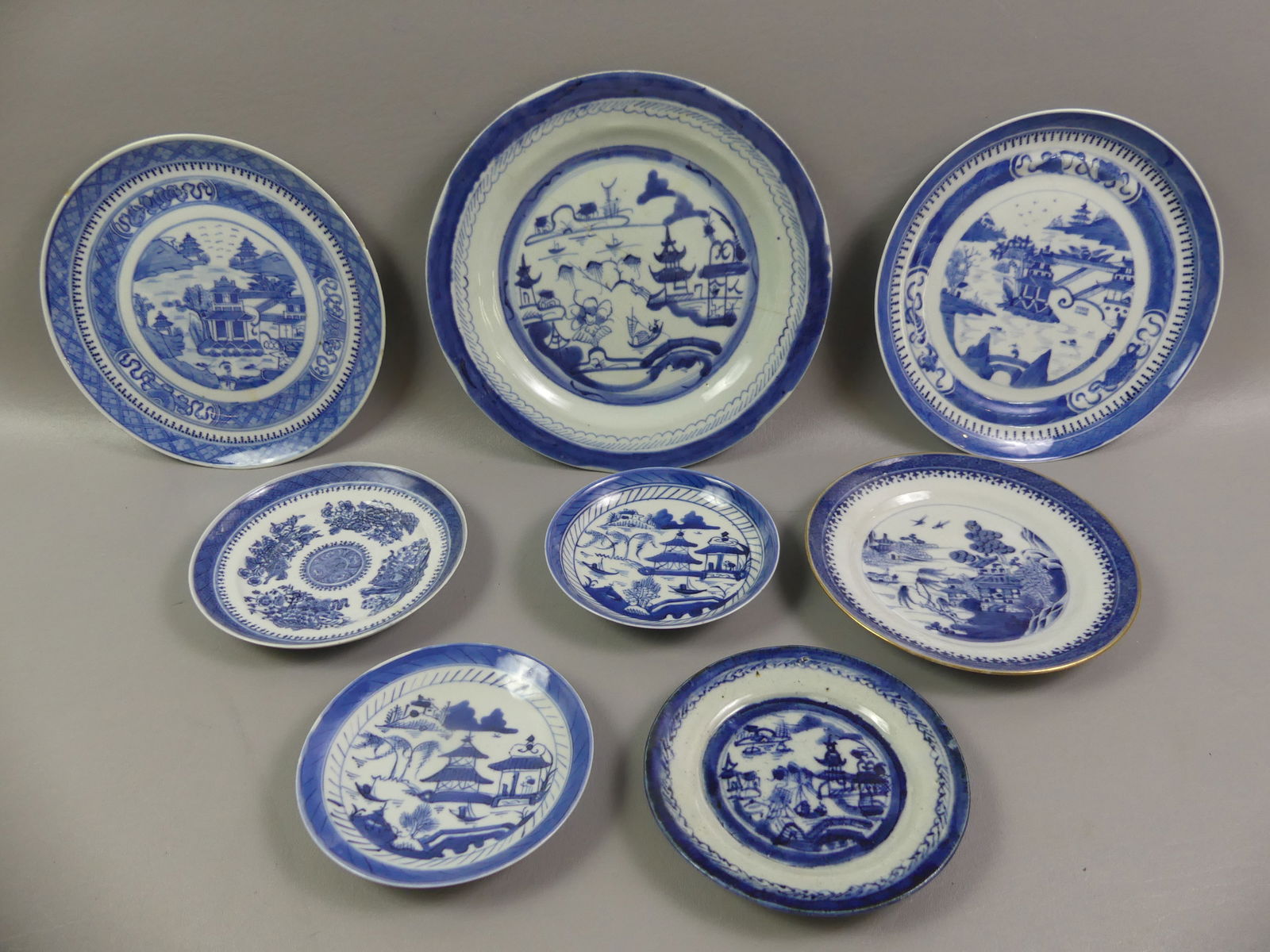 8 ANTIQUE CHINESE CANTON PLATES (1 of 3)