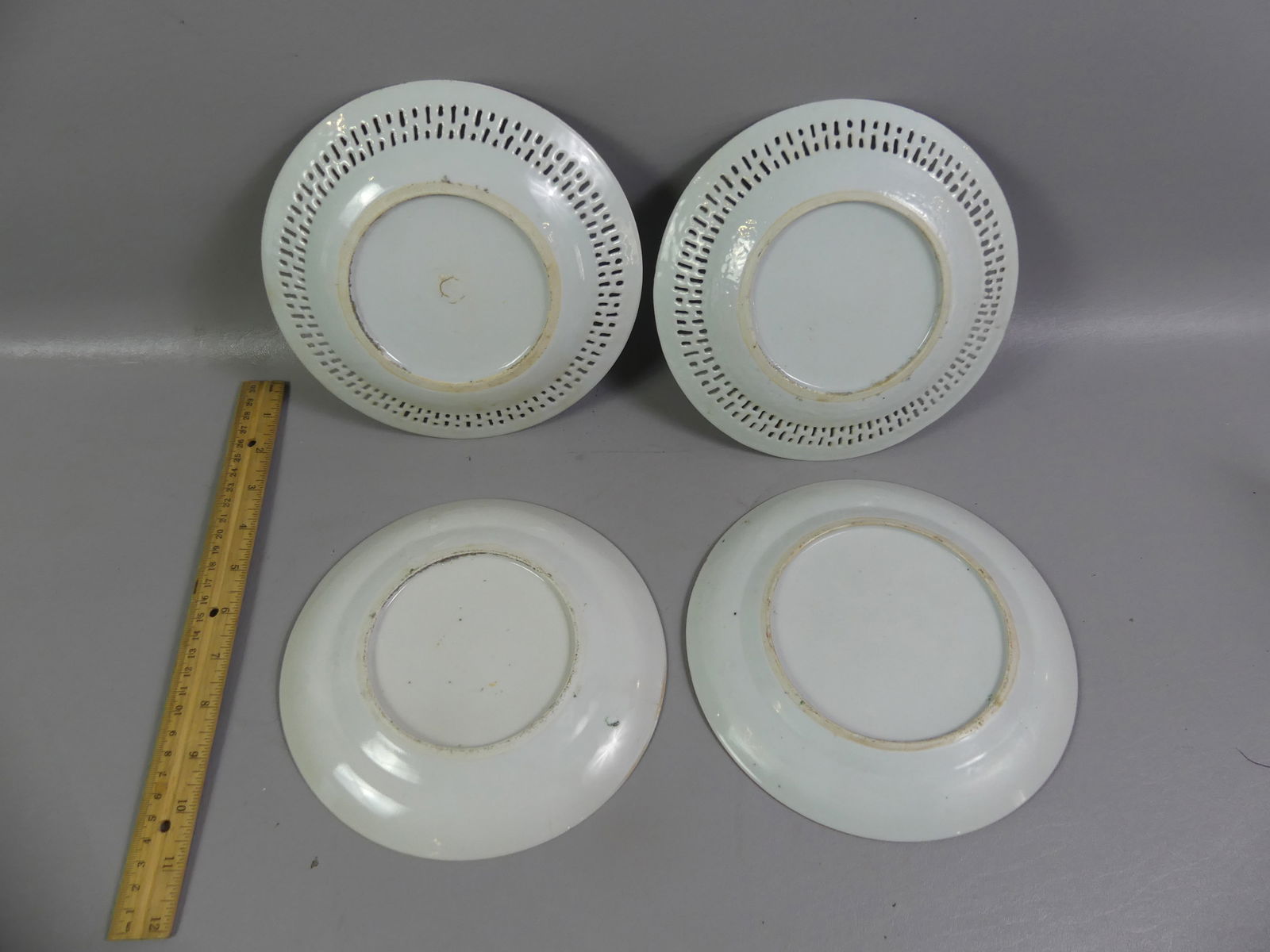 2 PAIRS CHINESE EXPORT PLATES - 2