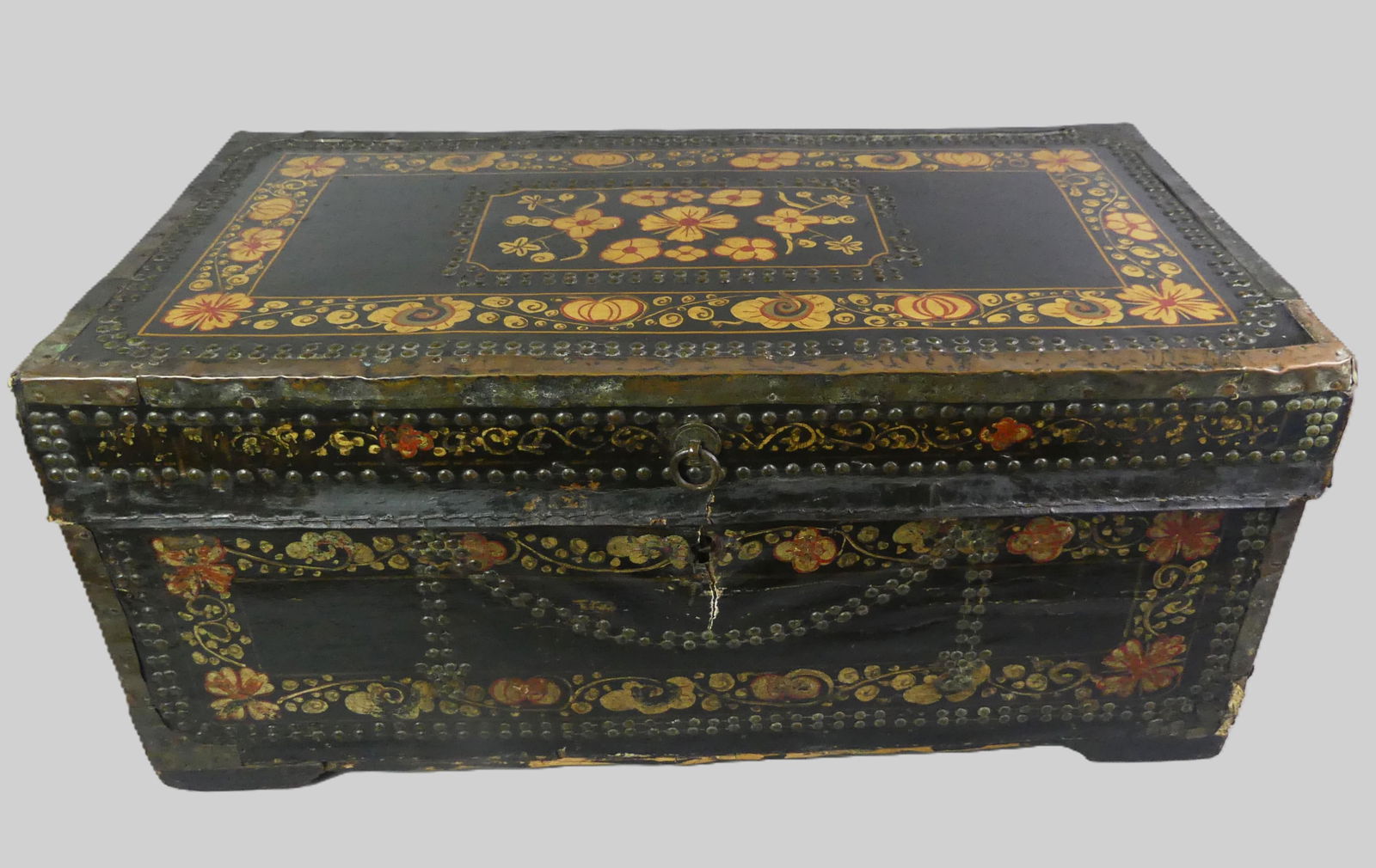 ANTIQUE CHINESE CAMPHOR CHEST (1 of 4)