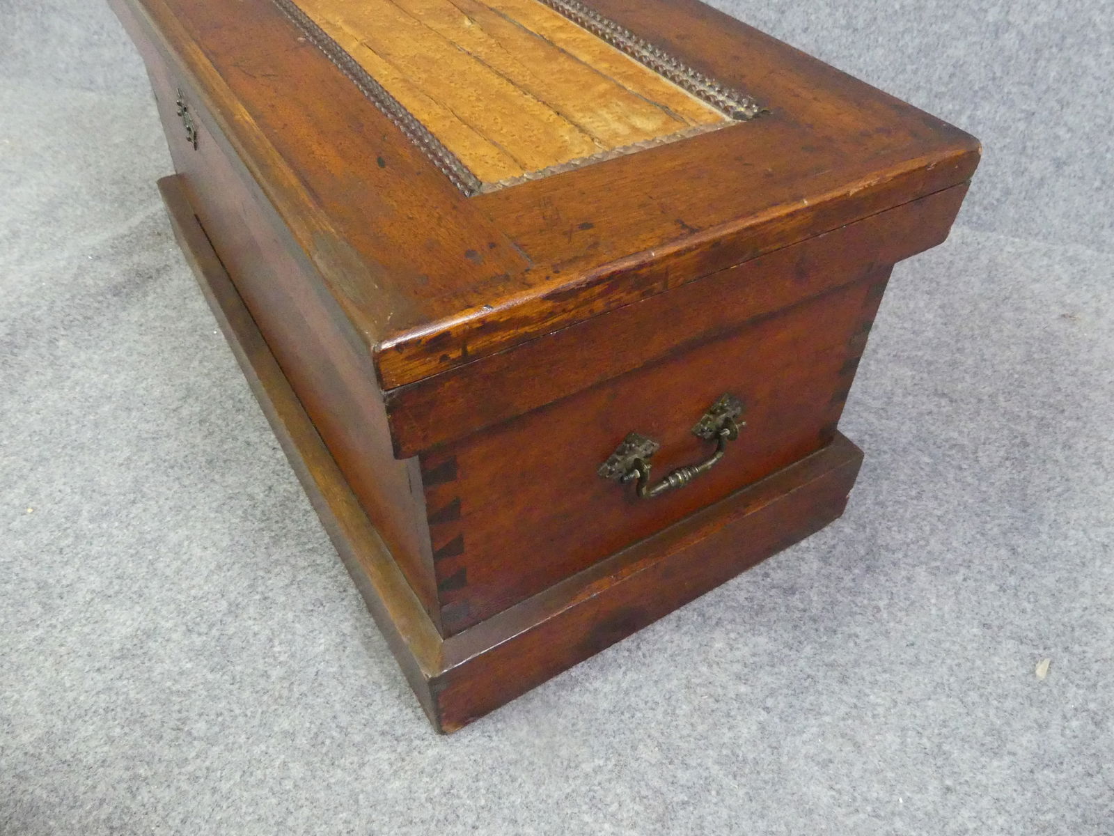 VICTORIAN TOOL CHEST - 3