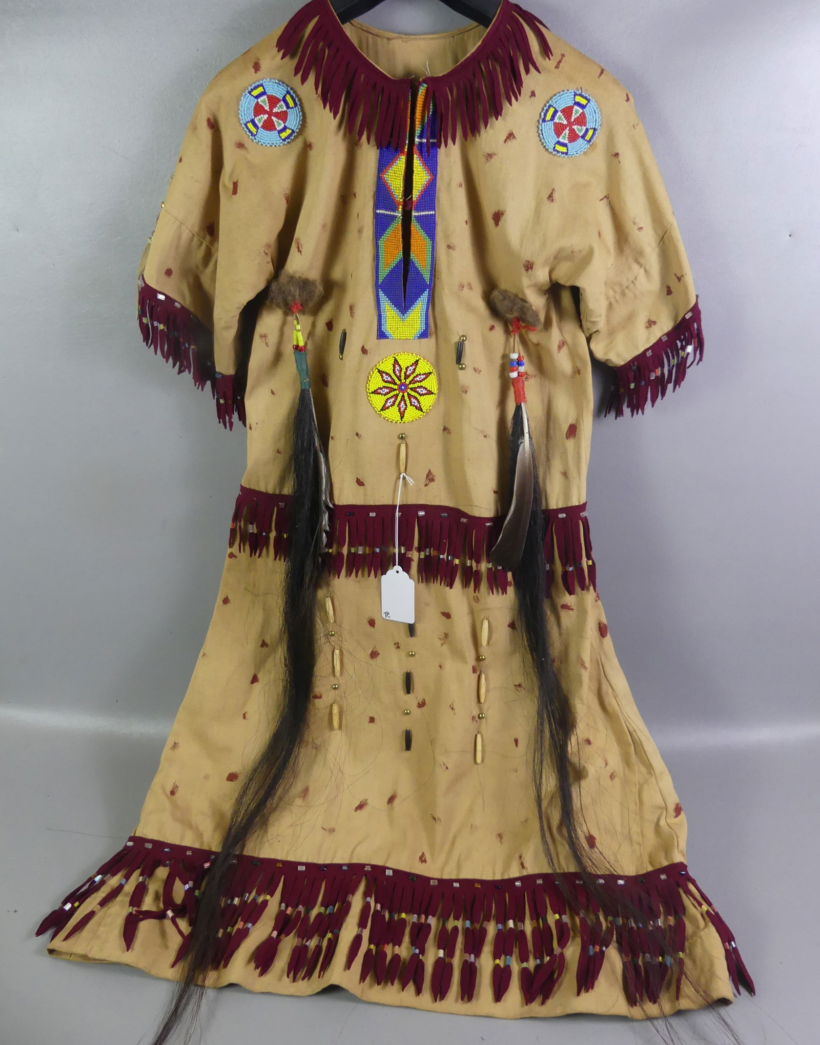NATIVE AMERICAN BEADED DRESS (1 of 3)
