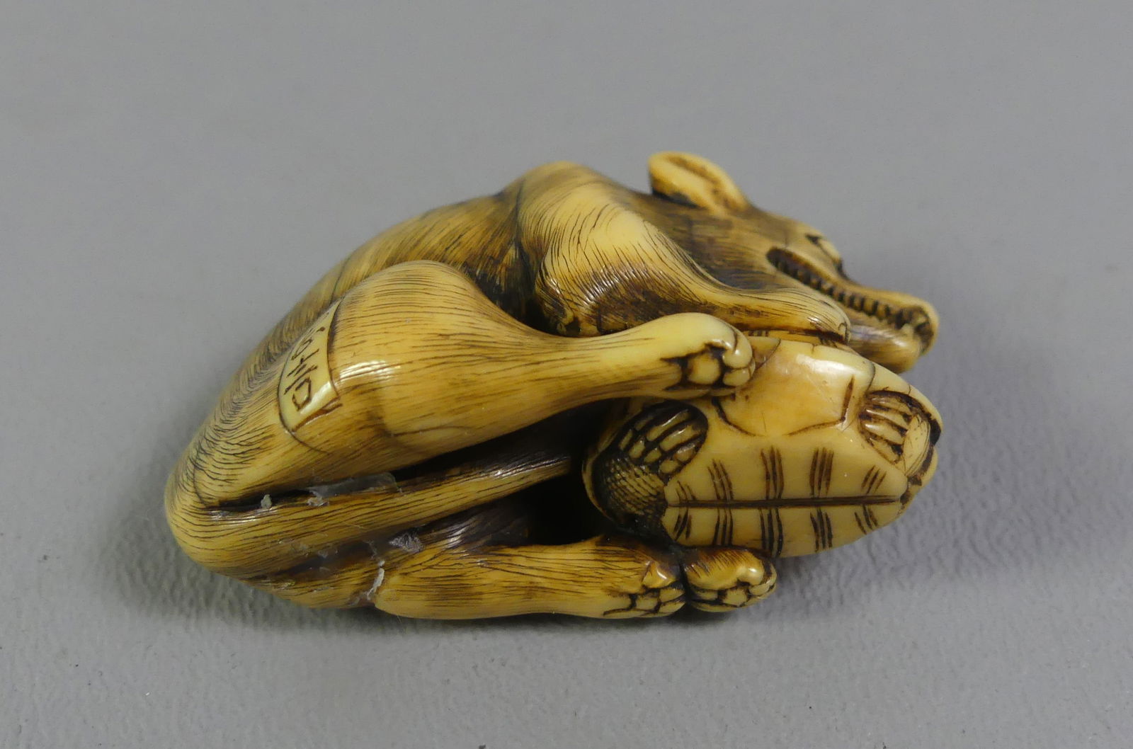 JAPANESE NETSUKE - POSSUM & TURTLE - 2