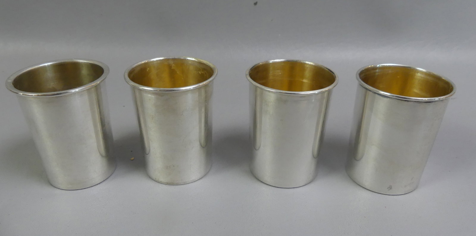 NESTING SET 4 STERLING CUPS (1 of 3)