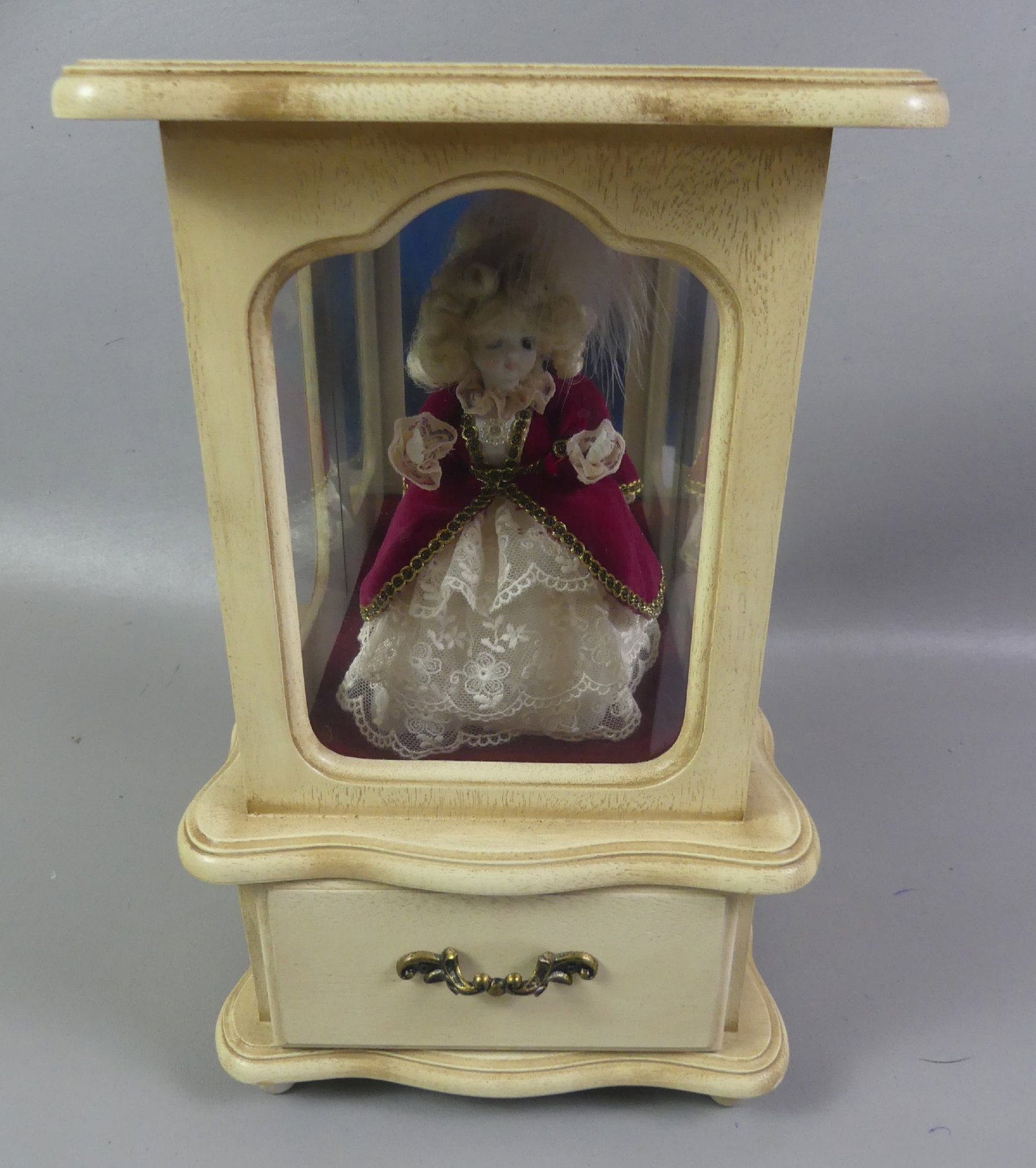 BISQUE AUTOMATON DOLL (1 of 3)