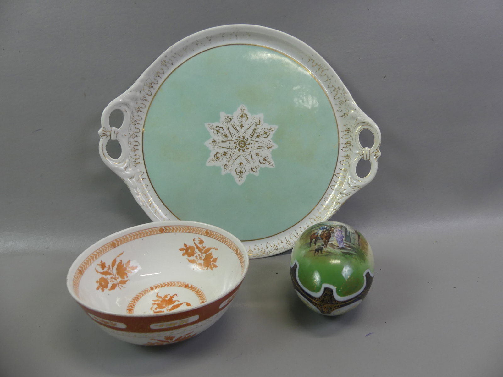 3 PORCELAIN ESTATE ITEMS (1 of 3)