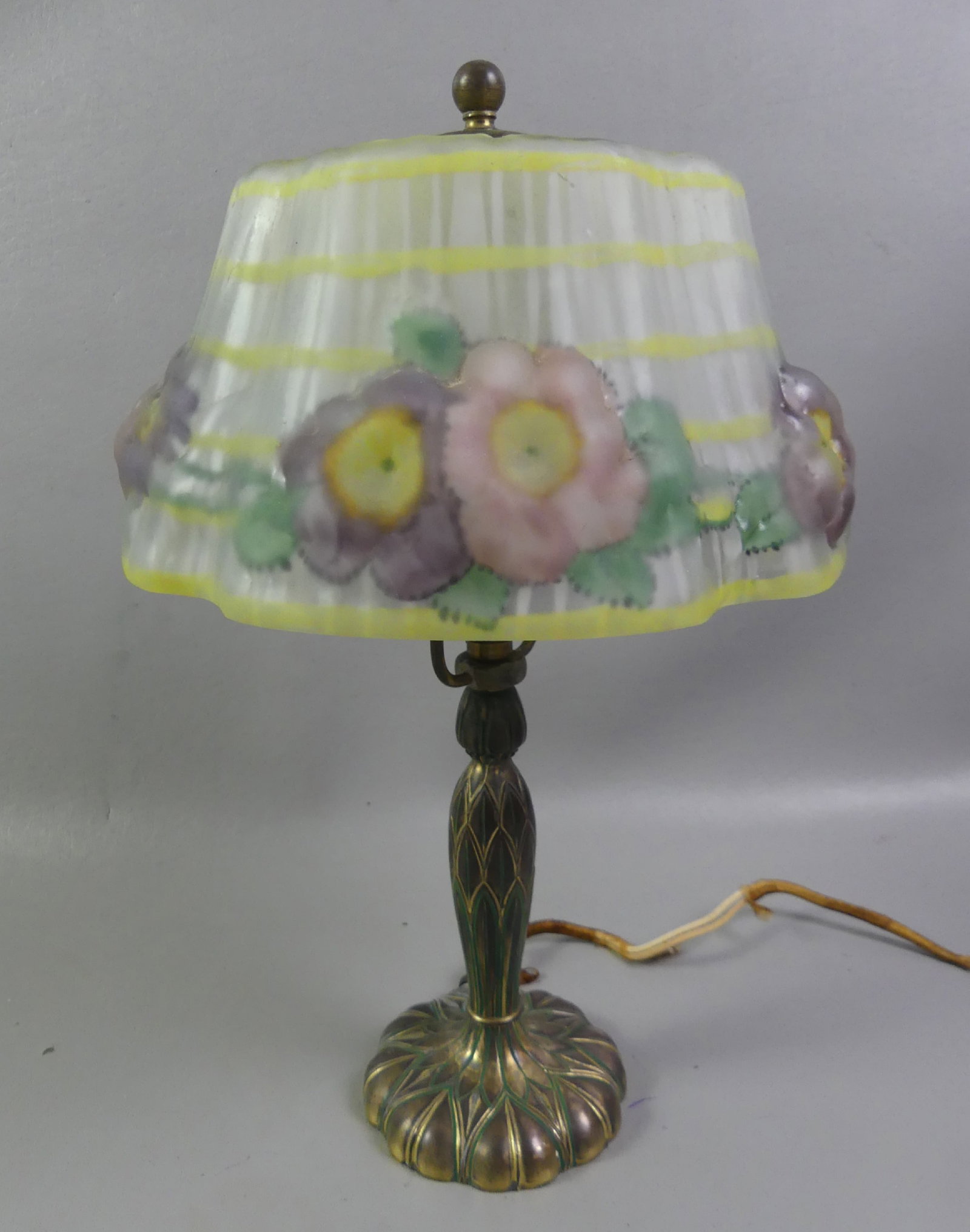 PAIRPOINT PUFFY BOUDOIR LAMP (1 of 6)