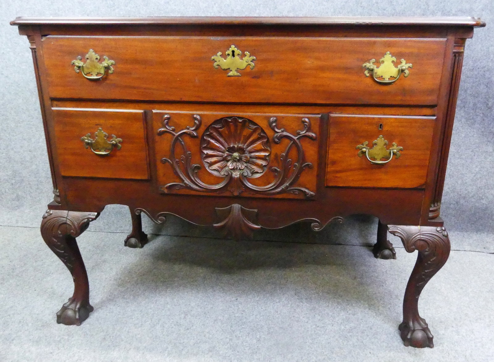 PERIOD PHILADELPHIA CHIPPENDALE LOWBOY - 8